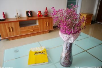 如何快速有效清理残存的玻璃胶？