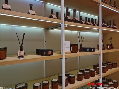 卫生间置物架挑选那些事！这款式中看不中用