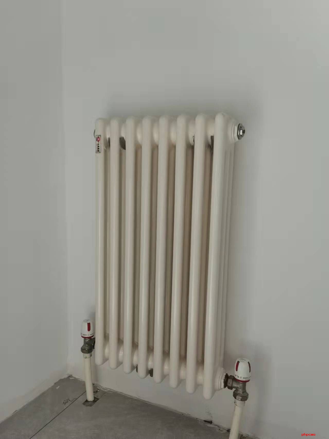 暖气回水管不热正常吗？暖气回水管不热应该怎么办？