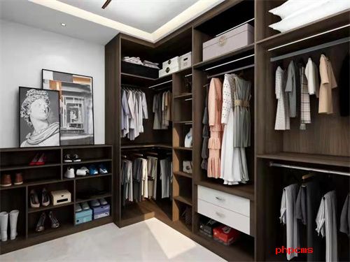 衣柜里永远少一件衣服？整理整理说不定就找到了